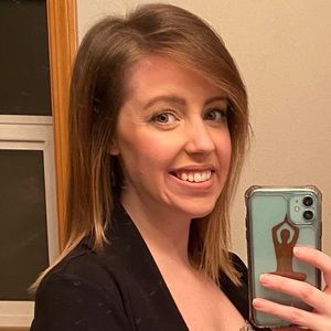 Meet your Posher, Danika